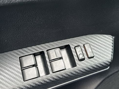 Used 2014 Toyota RAV4 XLE image 22