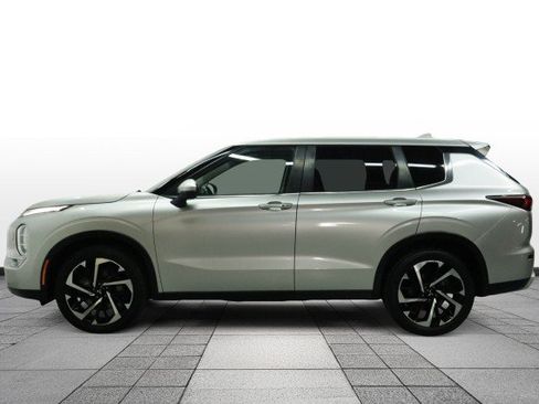 Used 2022 Mitsubishi Outlander SE AWD/4WD image 4