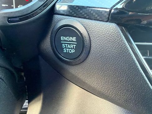 Used 2025 Ford Escape ST-Line Select AWD/4WD image 27