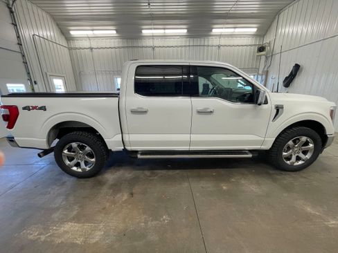 Used 2022 Ford F150 Lariat w/ Equipment Group 502A High AWD/4WD image 6
