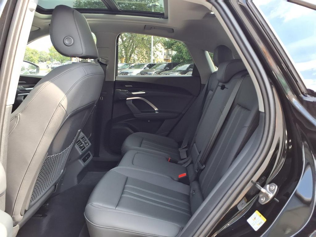 New 2026 Audi Q5 Premium Plus AWD/4WD image 22