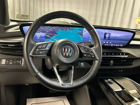Used 2025 Buick Enclave Preferred image 15