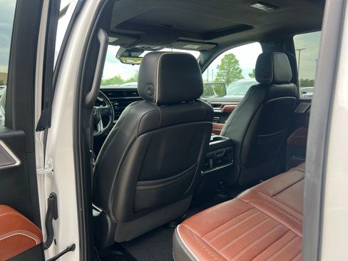 Used 2023 GMC Sierra 1500 Denali Ultimate AWD/4WD image 17