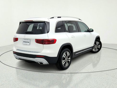 New 2026 Mercedes-Benz GLB 250 image 9