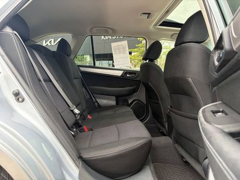 Used 2017 Subaru Outback 2.5i Premium AWD/4WD image 13
