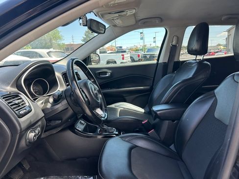 Used 2020 Jeep Compass Latitude FWD image 25