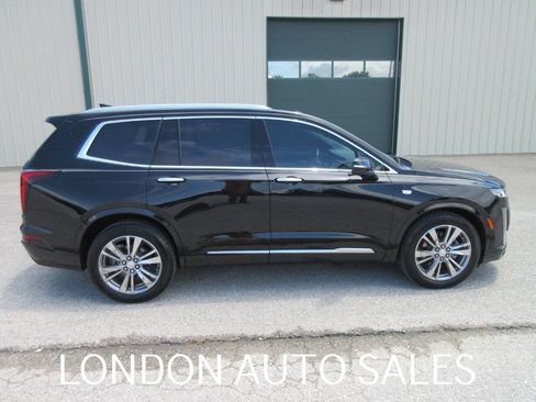 Used 2025 Cadillac XT6 Premium Luxury w/ Technology Package FWD image 7