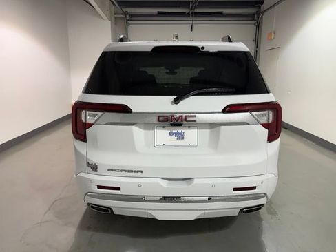 Used 2023 GMC Acadia Denali w/ Denali Ultimate Package FWD image 6
