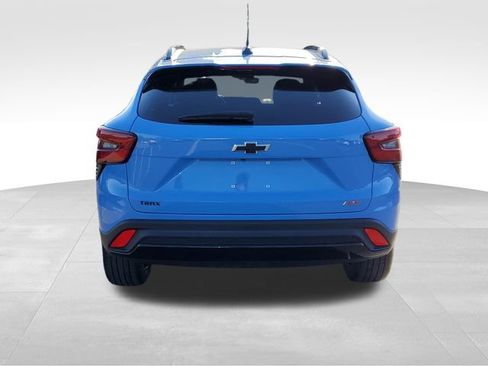 Certified 2024 Chevrolet Trax RS w/ Driver Confidence Package FWD image 4