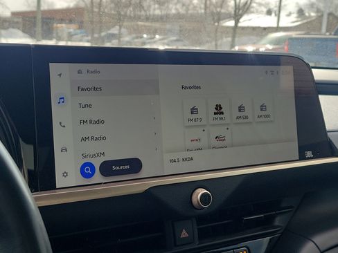 Used 2023 Toyota Crown Limited image 26