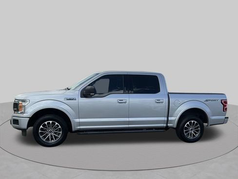 Used 2018 Ford F150 XLT w/ Equipment Group 302A Luxury RWD image 3
