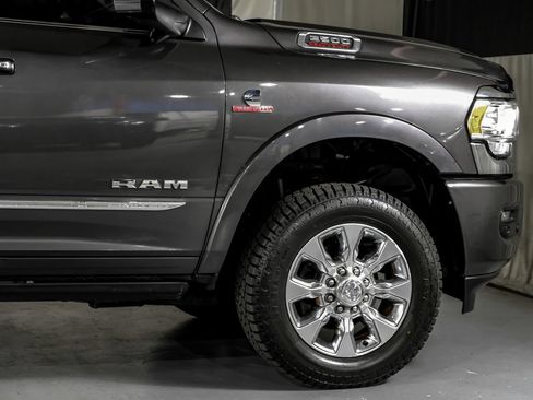 Used 2022 RAM 2500 Limited AWD/4WD image 7