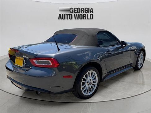 Used 2017 FIAT 124 Spider Classica RWD image 22