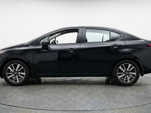Used 2025 Nissan Versa SV FWD image 5