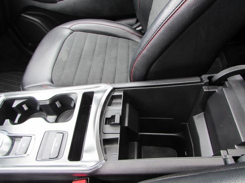 Used 2024 Ford Edge ST-Line image 20