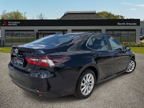 Used 2024 Toyota Camry LE FWD image 5