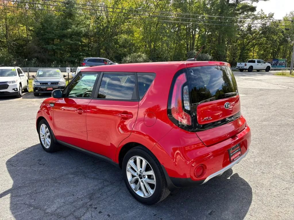 Used 2017 Kia Soul + w/ Audio Package FWD image 6