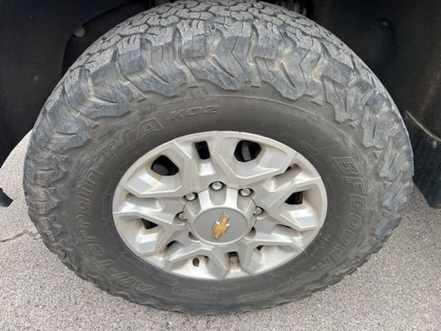 Used 2021 Chevrolet Silverado 2500 LTZ image 9