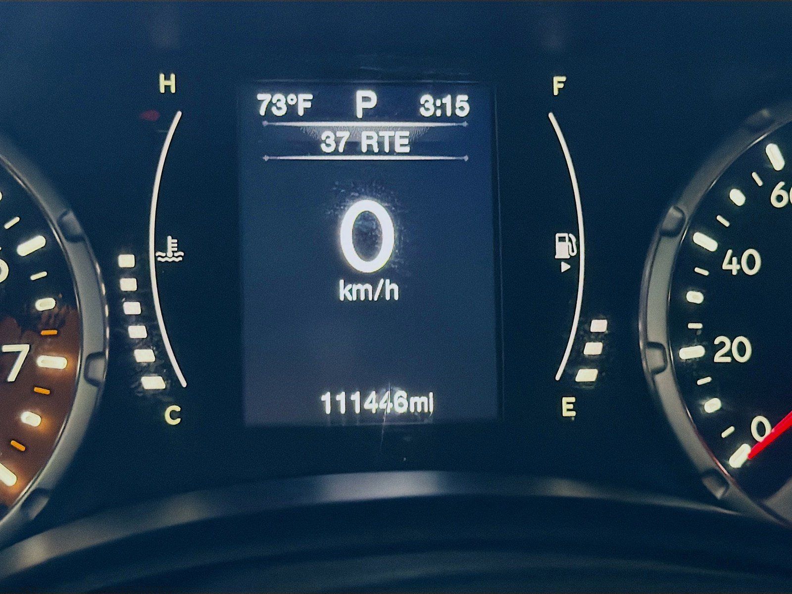Used 2016 Jeep Renegade Latitude FWD image 8