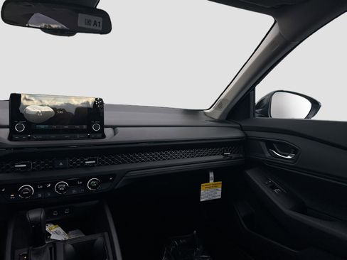 New 2025 Honda Accord SE image 17