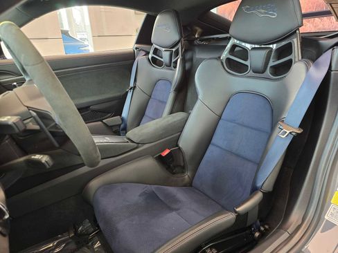 Used 2023 Porsche 718 Cayman GT4 RS image 5