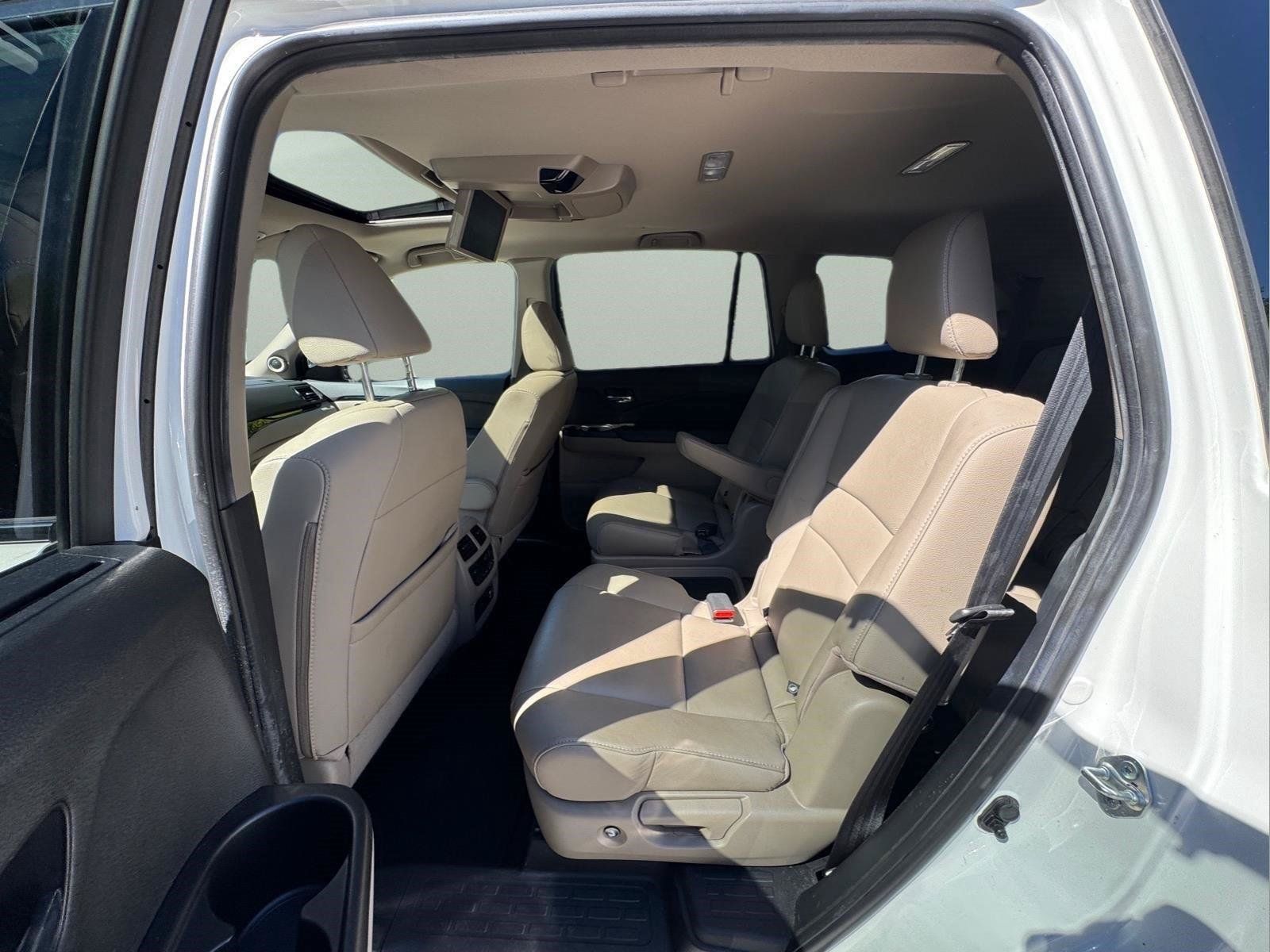 Used 2021 Honda Pilot Touring image 13