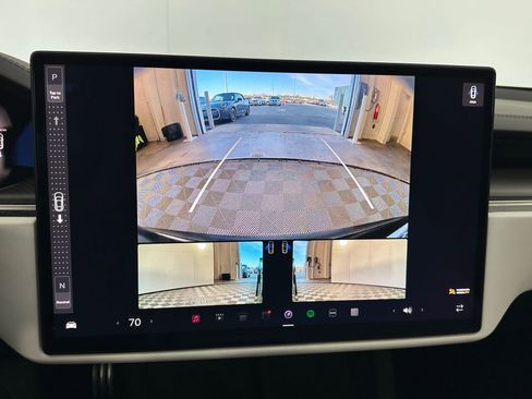 Used 2023 Tesla Model S Plaid image 21