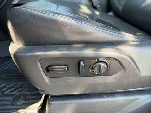 Used 2021 Chevrolet Silverado 1500 LTZ w/ Technology Package AWD/4WD image 14
