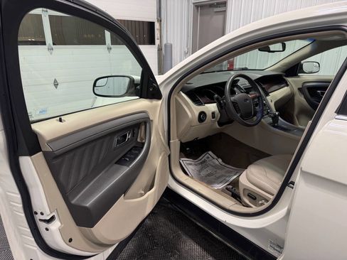 Used 2012 Ford Taurus SEL image 5
