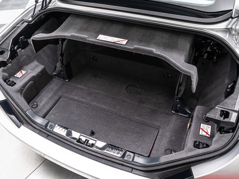 Used 2013 Ferrari California image 19