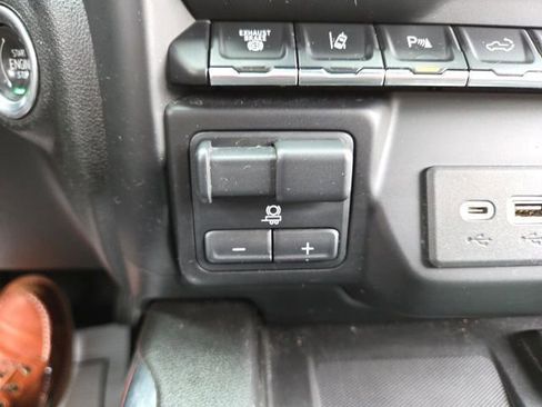Used 2021 Chevrolet Silverado 2500 LTZ w/ LTZ Plus Package AWD/4WD image 12