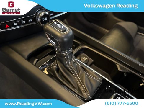 Used 2019 Volvo S60 T6 R-Design AWD/4WD image 23