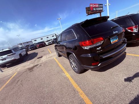 Used 2020 Jeep Grand Cherokee Limited AWD/4WD image 11