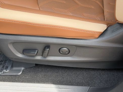 New 2026 Nissan Pathfinder Platinum AWD/4WD image 15