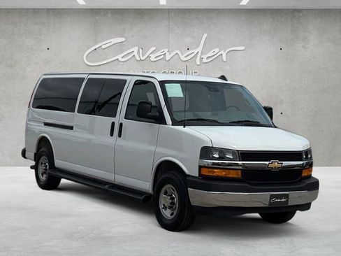 Certified 2025 Chevrolet Express 3500 LT w/ LT Preferred Equipment Group RWD image 2