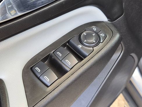 Used 2024 Chevrolet Equinox LS w/ LS Convenience Package FWD image 12
