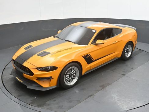 Used 2019 Ford Mustang GT Premium w/ GT Performance Package RWD image 39