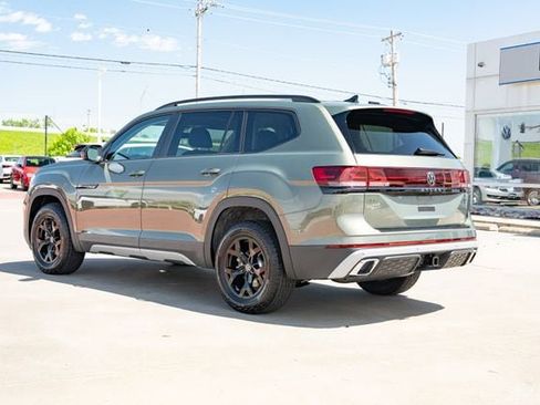 New 2026 Volkswagen Atlas Peak Edition AWD/4WD image 4