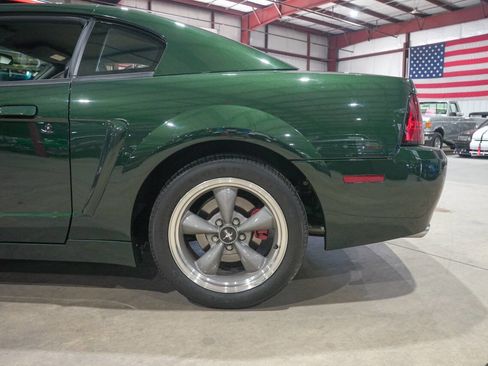 Used 2001 Ford Mustang GT RWD image 5