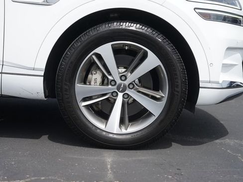 Used 2022 Genesis GV80 2.5T w/ Prestige Package 05 RWD image 4