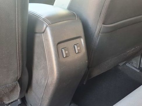 Used 2022 Nissan Kicks SR w/ Premium Package image 18