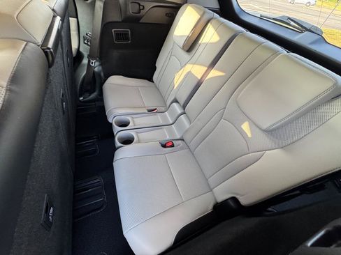 Used 2018 Lexus RX 350L FWD image 21