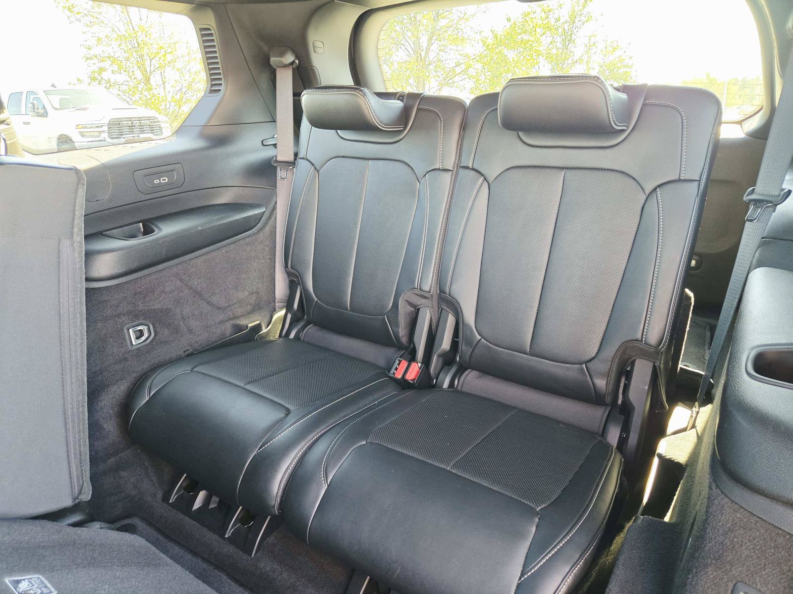 Used 2025 Jeep Grand Cherokee L Overland w/ Advanced Protech Group III AWD/4WD image 15