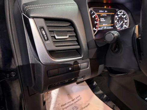 Certified 2025 Nissan Rogue SV image 13