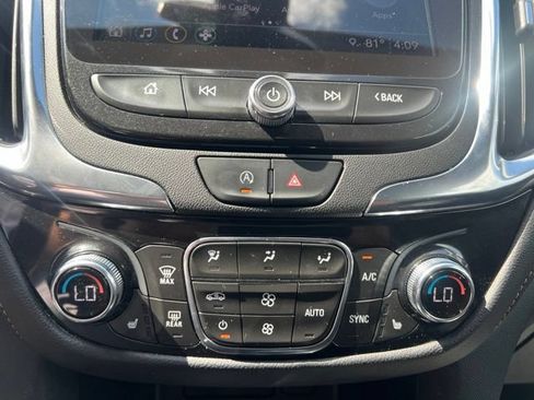 Used 2022 Chevrolet Equinox Premier AWD/4WD image 29