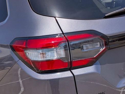 Used 2025 Honda Pilot EX-L image 9