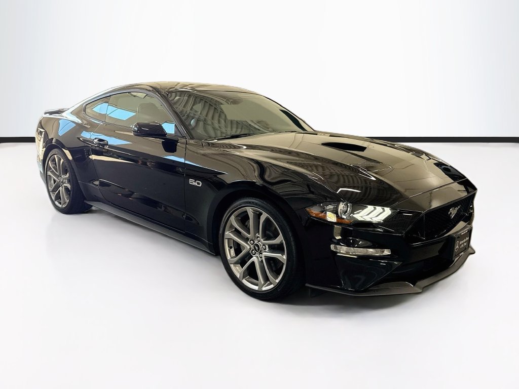 Used 2021 Ford Mustang GT Premium w/ Equipment Group 401A RWD image 3