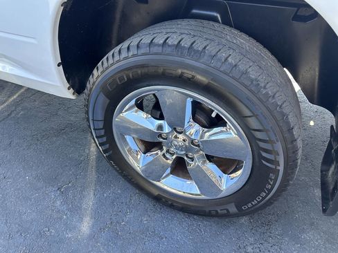 Used 2015 RAM 1500 ST w/ SXT Appearance Group image 9