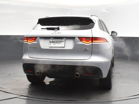 Used 2017 Jaguar F-PACE S image 6