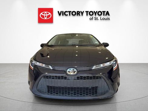 Used 2021 Toyota Corolla LE w/ LE Convenience Package image 8